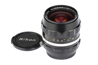 Lot 123 - A Nikon Nikkor-N Auto f/2 28mm Lens