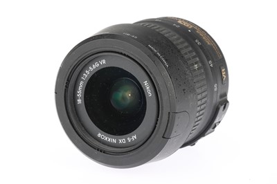 Lot 137 - A Collection of Nikon Zoom Lenses