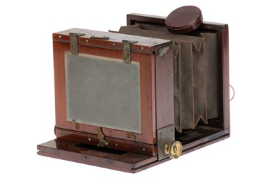 Lot 275 - A Complete Quarter-Plate Mahogany & Brass Camera Outfit