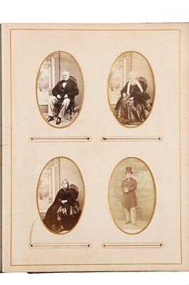 Lot 117 - 4 Carte de Visite Albums