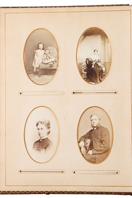 Lot 117 - 4 Carte de Visite Albums