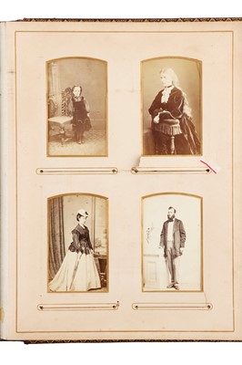 Lot 117 - 4 Carte de Visite Albums