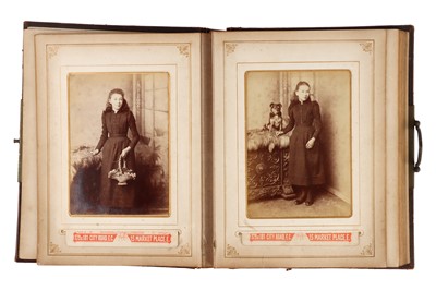 Lot 98 - 6 Carte de Visite Albums