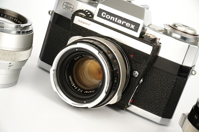 Lot 301 - A Zeiss Ikon Contarex Super SLR Outfit