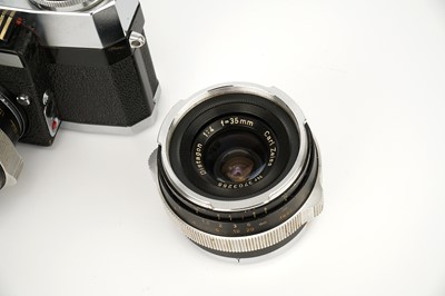 Lot 301 - A Zeiss Ikon Contarex Super SLR Outfit