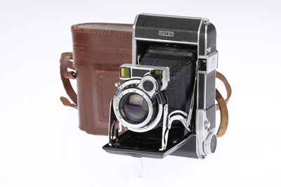 Lot 266 - A Royer Teleroy Medium Format Rangefinder Folding Camera