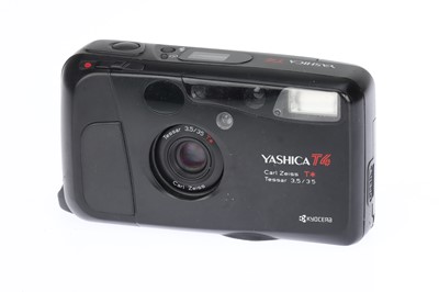 Lot 212 - A Yashica T4 Compact 35mm Camera