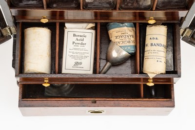 Lot 11 - An Early 19th Century Domestic Medicine Chest