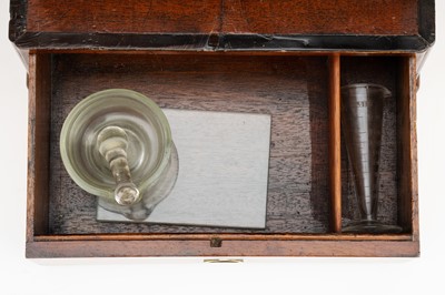 Lot 11 - An Early 19th Century Domestic Medicine Chest