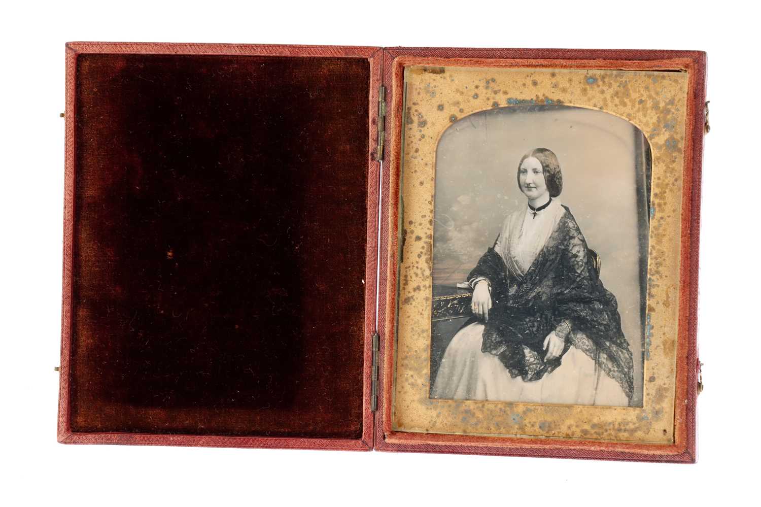 Lot 3 Quarter Plate Daguerreotype Of A Woman