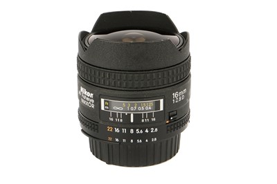 Lot 319 - A Nikon AF Fisheye Nikkor f/2.8 16mm Lens