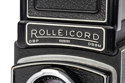 Lot 173 - A Rollei Rolleicord Va Medium Format TLR Camera