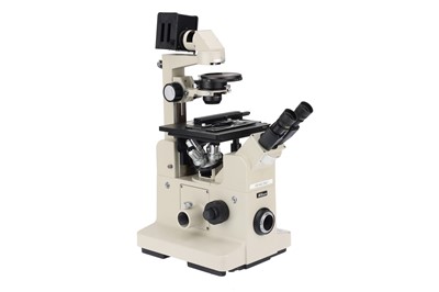 Lot 590 - Nikon Diaphot Phase Contrast DIC Microscope & 4 x Objectives