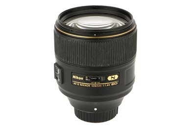 Lot 321 - A Nikon AF-S Nikkor IF ED N f/1.4 105mm Lens