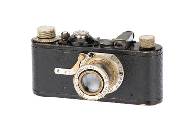 Lot 7 - A Leica Ia 'Hektor' Camera
