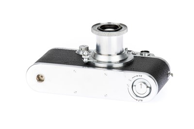 Lot 10 - A Leica IIIc 'Bright Chrome' Rangefinder Camera
