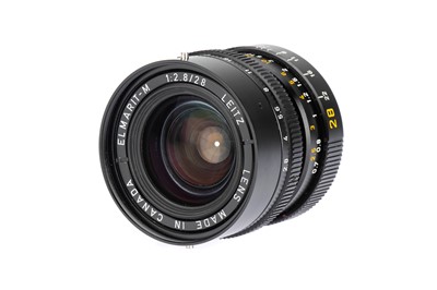 Lot 46 - A Leitz Elmarit-M f/2.8 28mm Lens