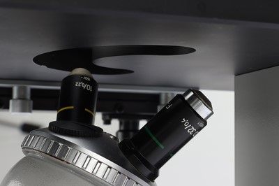 Lot 587 - Zeiss Inverted Binocular Microscope