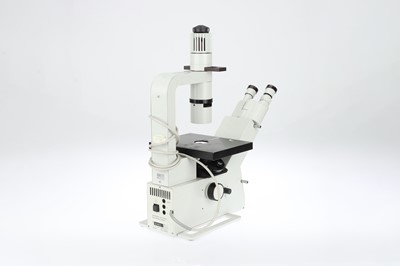 Lot 588 - Zeiss Inverted Binocular Microscope With Planachromat Objectives