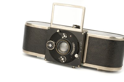 Lot 333 - A Krauss Eka Camera