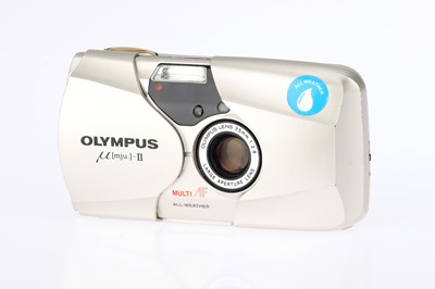 Lot 196 - * An Olympus MJU II Compact Camera