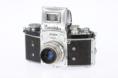 Lot 203 - * An Ihagee Kine Exakta Camera