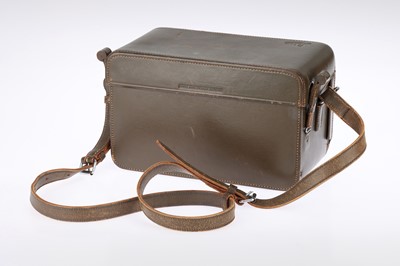 Lot 26 - * A Leica Outfit Case