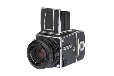 Lot 137 - A Hasselblad 2000FC/M Medium Format Camera