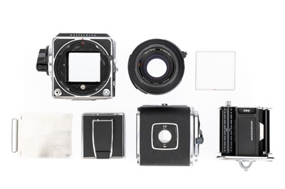 Lot 137 - A Hasselblad 2000FC/M Medium Format Camera