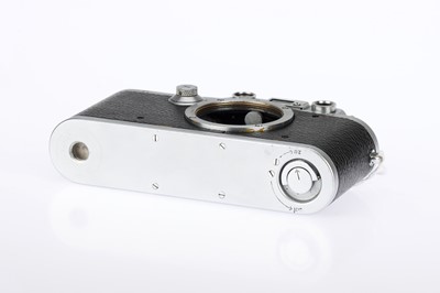 Lot 12 - A Leica IIIb 35mm Rangefinder Camera Body
