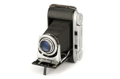 Lot 341 - A Voigtlander Bessa II Rangefinder Camera