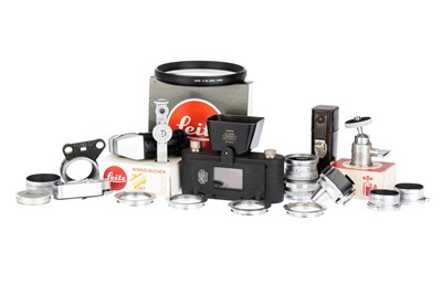Lot 76 - A Selection of Leitz Leica Camera Accessories