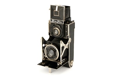 Lot 343 - A Zeh Zeca-Flex Folding TLR Camera