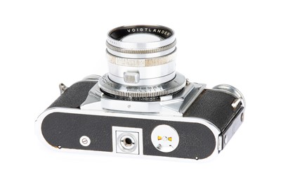 Lot 133 - A Voigtlander Prominent Rangefinder Camera