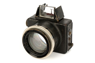 Lot 346 - An Ernemann 'Er-Nox Ermanox 4.5x6cm Camera