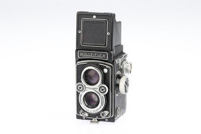 Lot 232 - A Rollei Rolleiflex MX-EVS Model K4B Type 2 TLR Camera