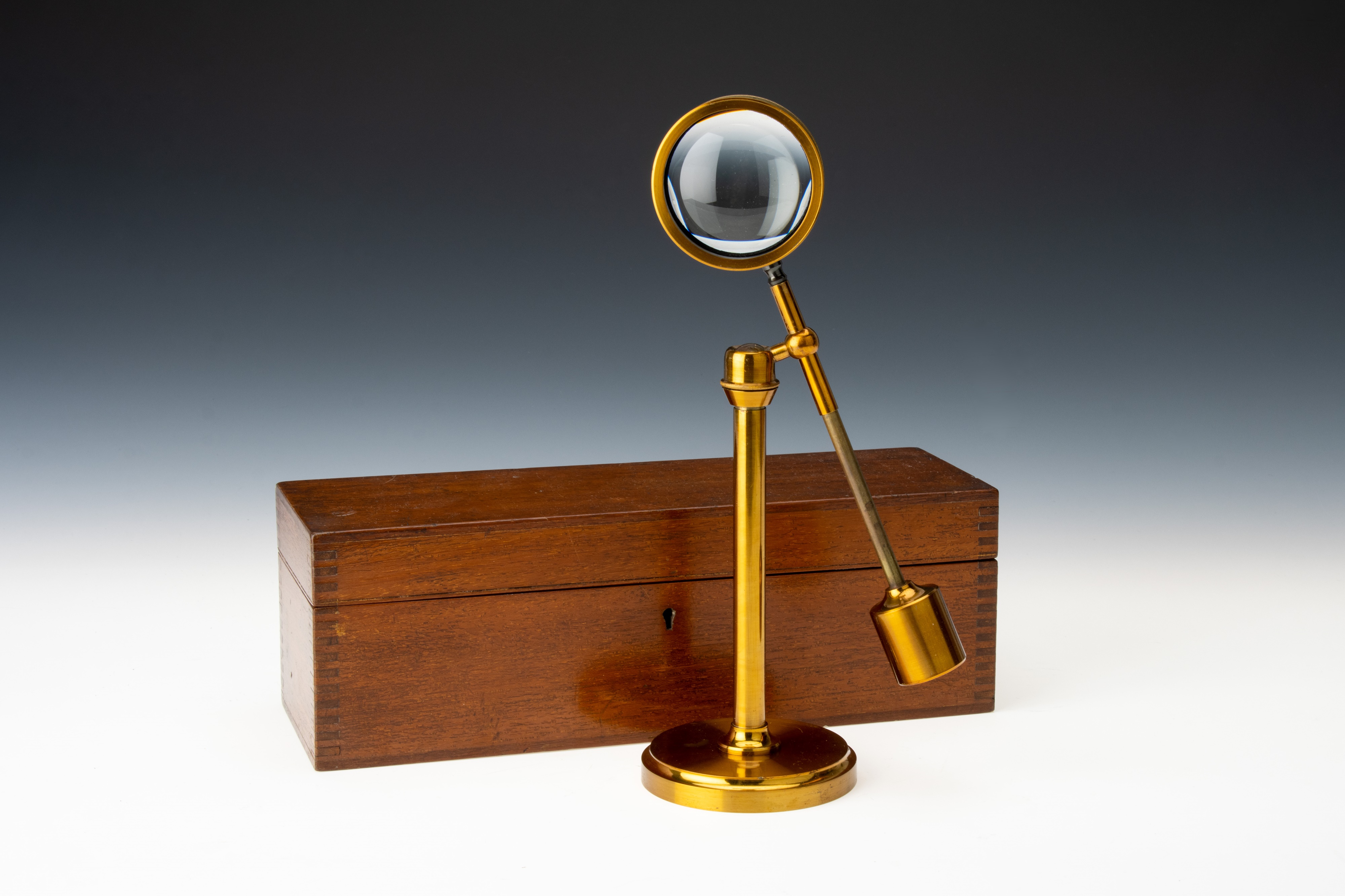 Lot 115 - A Very Fine Microscope Aplanatic Nelson-Type