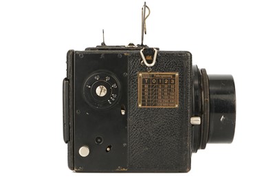 Lot 349 - An Ihagee Night Reflex Camera