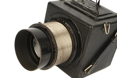 Lot 349 - An Ihagee Night Reflex Camera