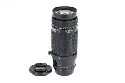 Lot 238 - A Nikon AF Nikkor f/4.5-5.6 75-300mm Lens