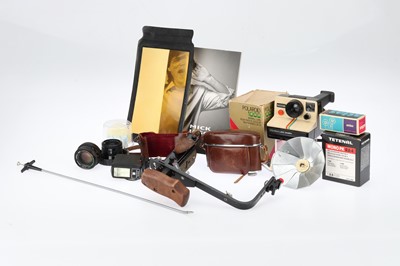 Lot 39 - A Mixed Selection of Photographica