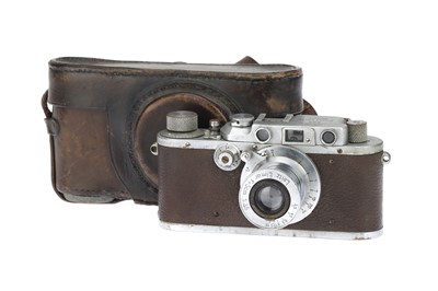 Lot 44 - A Leitz Wetzlar Leica IIIa 35mm Rangefinder Camera