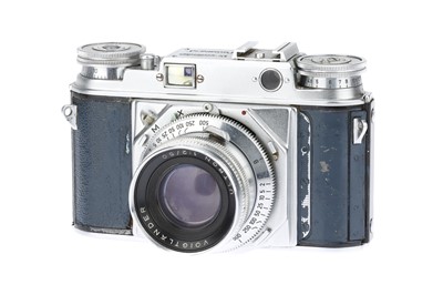 Lot 137 - A Voigtlander Prominent 35mm Rangefinder Camera