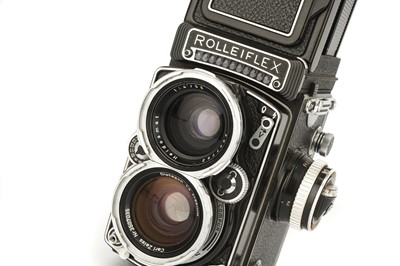 Lot 368 - A Rollei Wide-Angle Rolleiflex TLR Camera