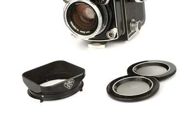 Lot 368 - A Rollei Wide-Angle Rolleiflex TLR Camera