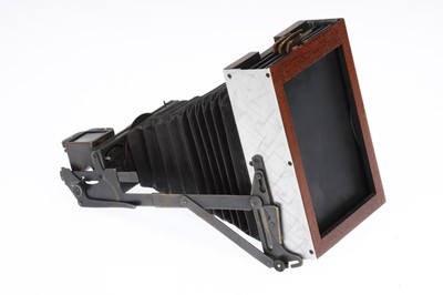 Lot 303 - A Newman & Guardia Nydia Camera