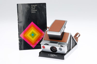 Lot 301 - A Polaroid SX-70 Alpha 1 Instant Folding SLR Camera