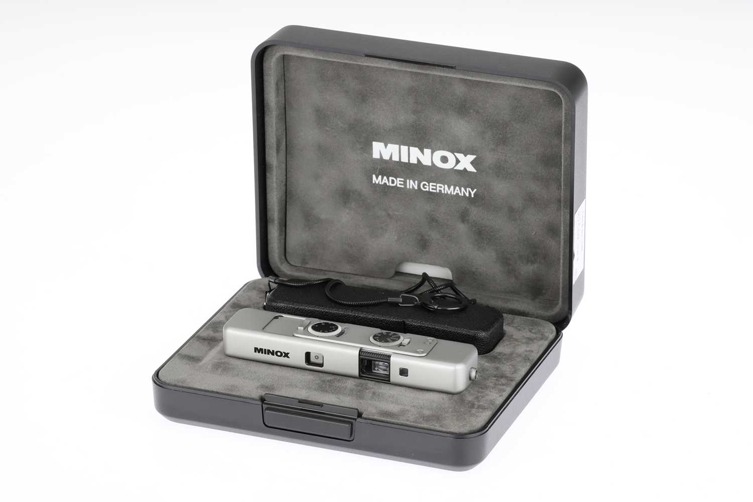 Lot 280 - A Minox TLX Sub-Miniature Camera