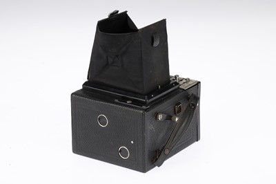 Lot 315 - A Kamera Werkstatten Reflex Box Camera