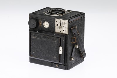 Lot 315 - A Kamera Werkstatten Reflex Box Camera